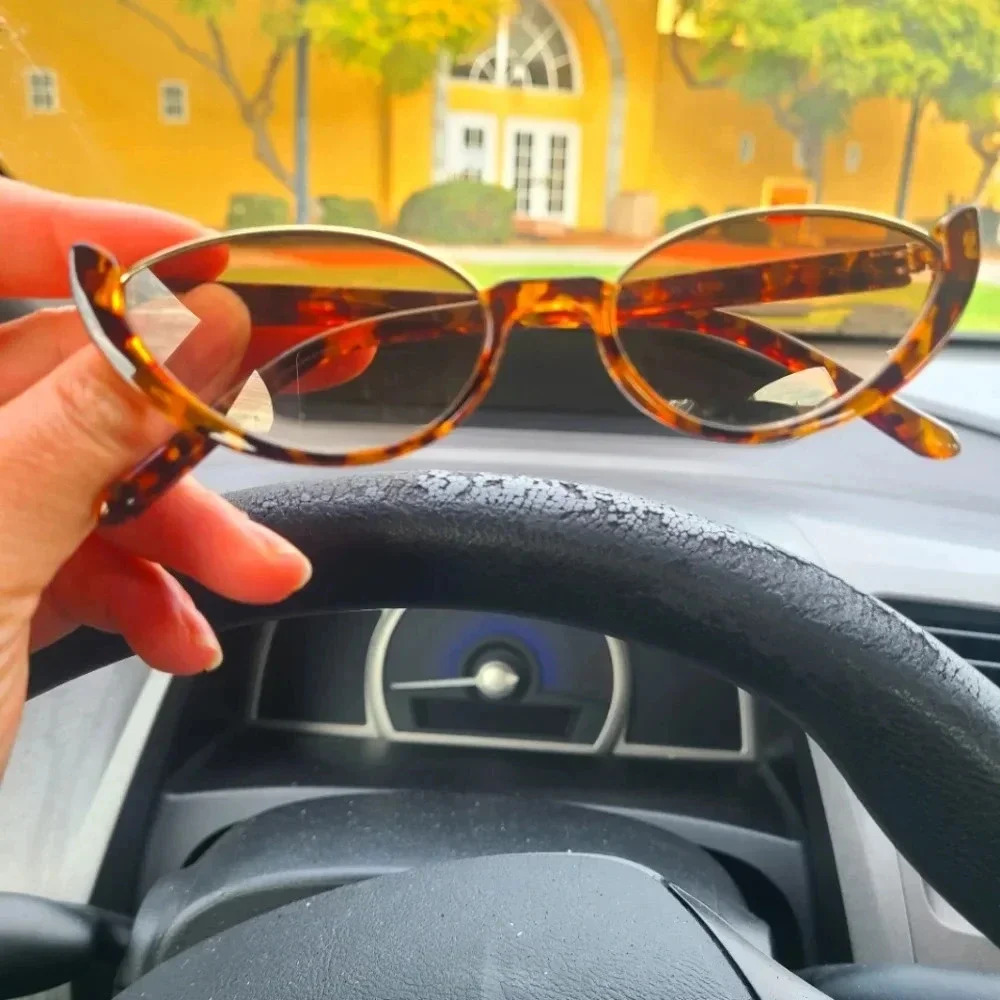 sunnies